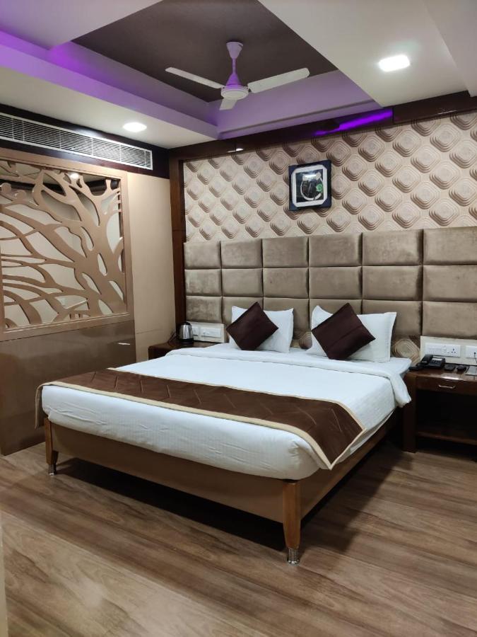 Sri Ram Hotel Тирунелвели Экстерьер фото